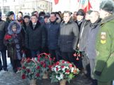 Пензенцы возложили цветы к памятнику героям блокадного Ленинграда