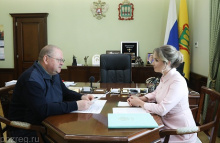 Олег Мельниченко проинформировал Марию Львову-Белову о результатах работы по профилактике социального сиротства