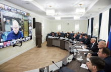 Губернатор поручил активнее привлекать медперсонал для работы в районах области Губернатор поручил активнее привлекать медперсонал для работы в районах области